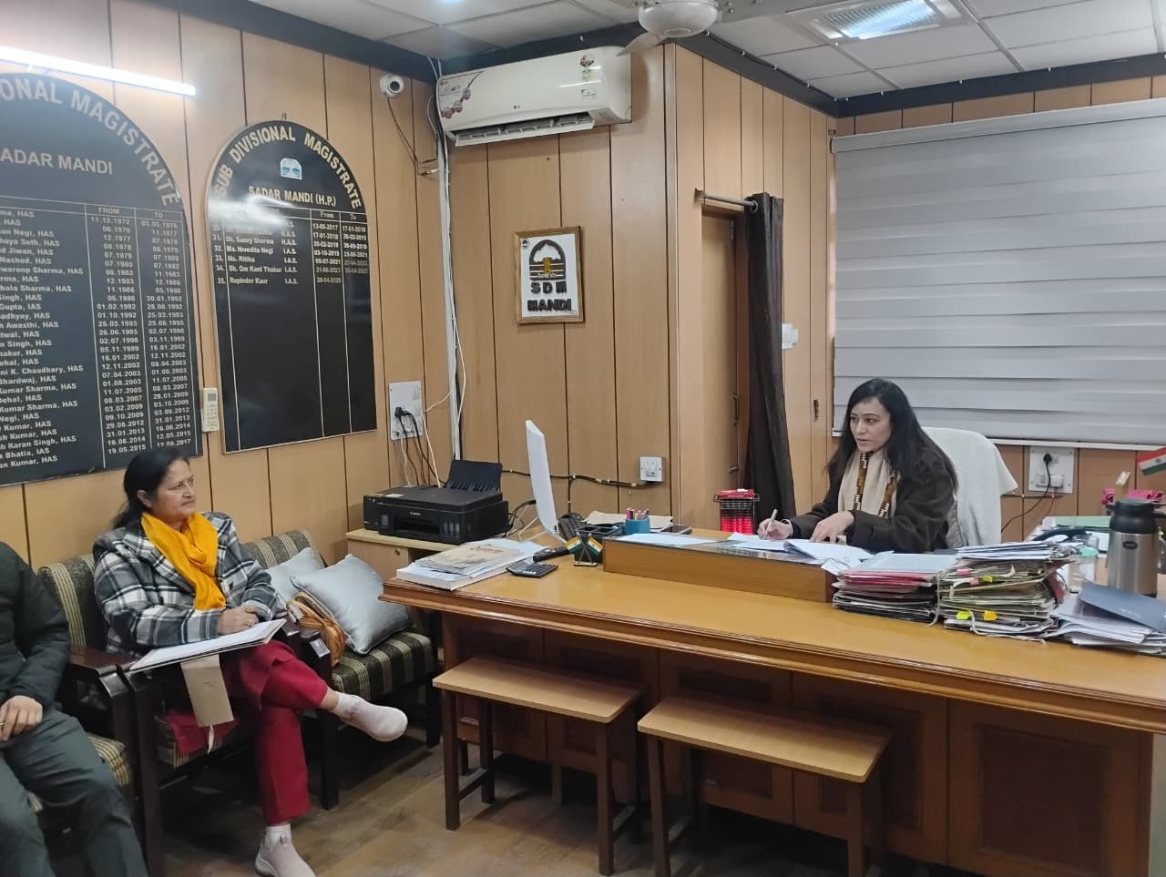 स्कूली बच्चों की सुरक्षा सर्वोपरि: एसडीएम मंडी का सख्त निर्देश