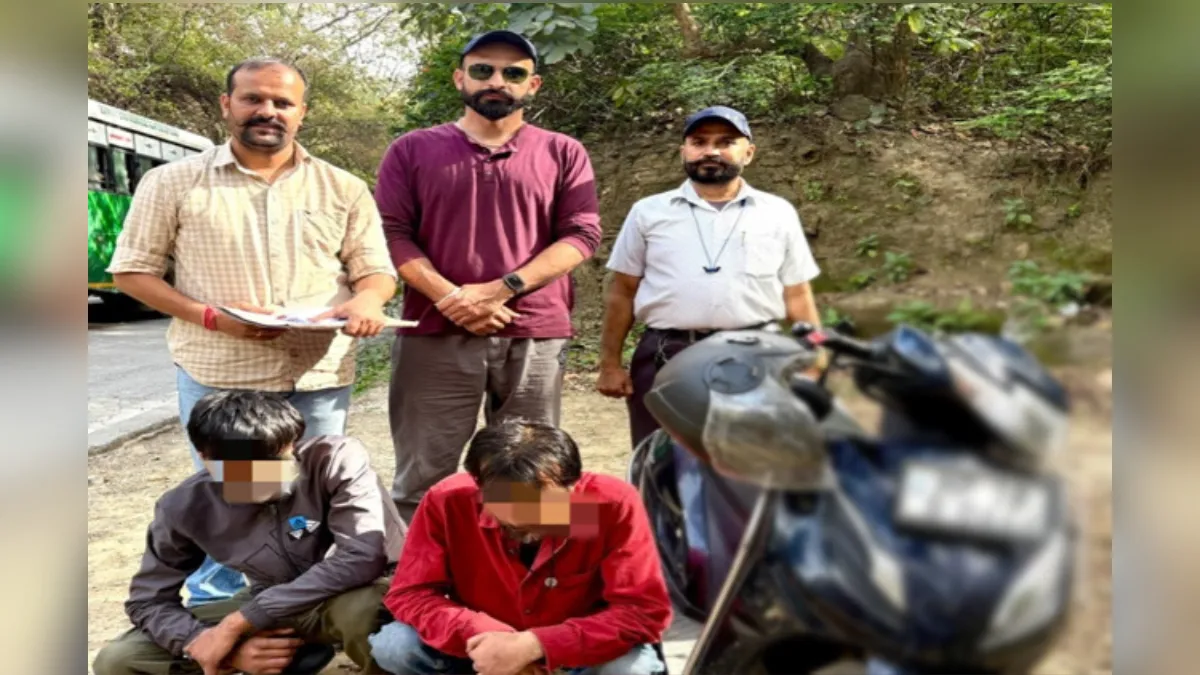 Nahan police drug bust chitta recovery from scooty riders Sirmaur NDPS case