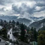 हिमाचल में मौसम का यू-टर्न: 31 मार्च तक बारिश-बर्फबारी का दौर, अंधड़ को लेकर यलो अलर्ट जारी