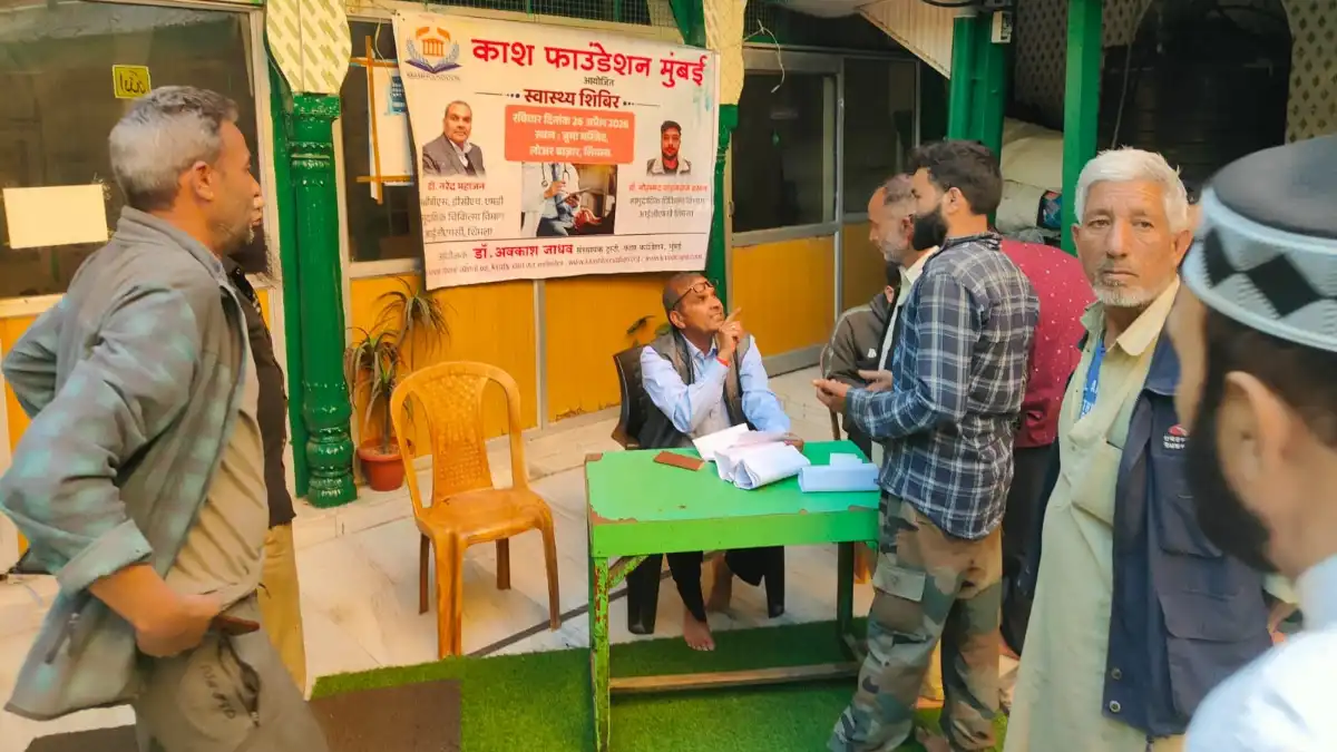 शिमला कश्मीरी खान मेडिकल कैंप जामा मस्जिद परिसर।
